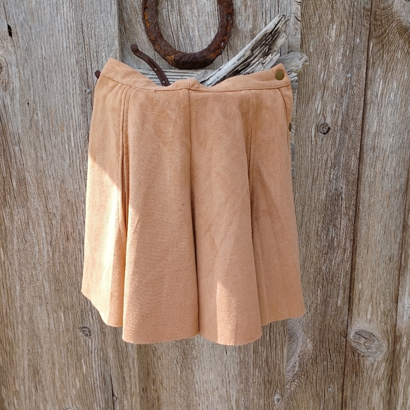 Design Lab faux suede skirt - Picture 7 of 12